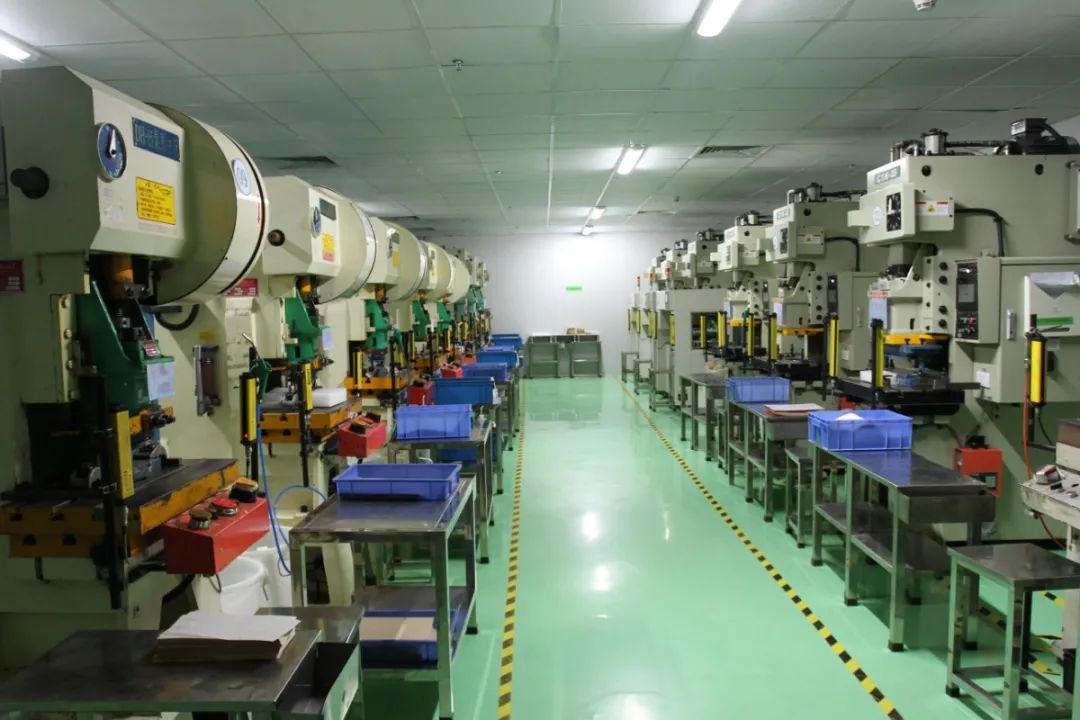五金加工廠有機(jī)廢氣異味控制，Dejing的凈?除臭劑如何做到？.jpg