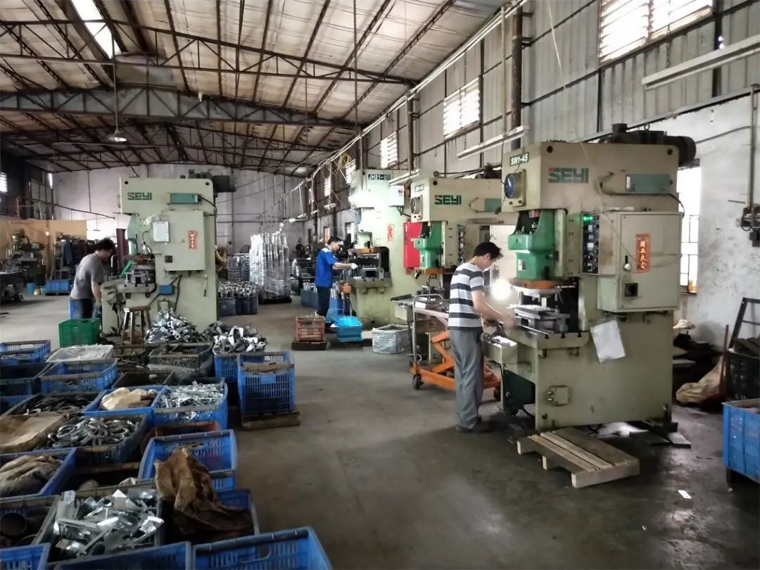 五金加工廠有機(jī)廢氣異味控制，Dejing的凈?除臭劑如何做到？