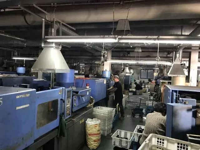 Dejing的凈??制鞋廠除臭劑，治理揮發(fā)性有機(jī)化合物(VOC)廢氣.jpg